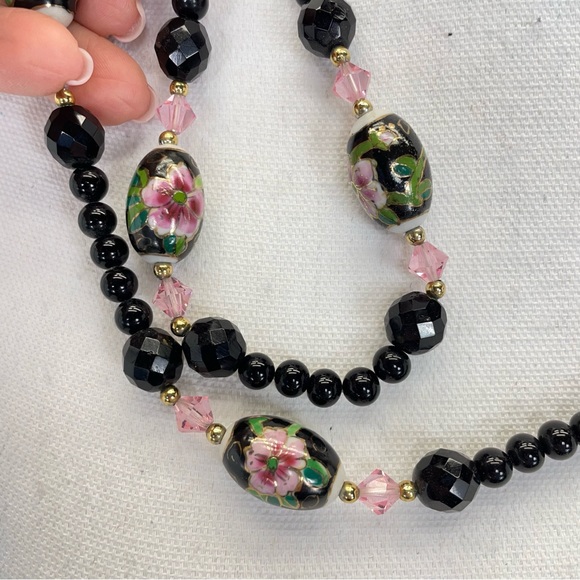 Necklace with Painted Beads Black/Pink - Picture 1 of 7